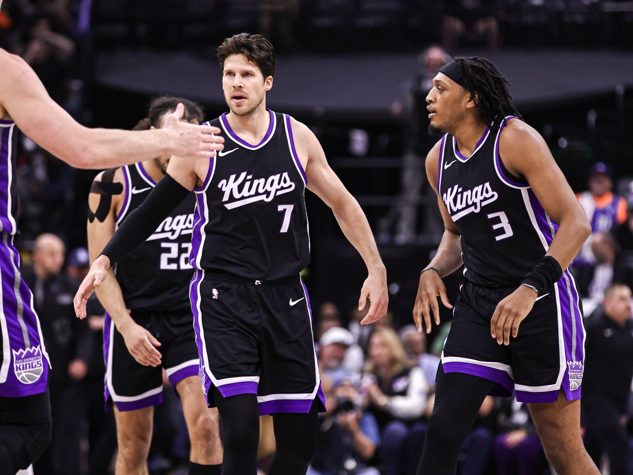 关于赛后布鲁克林篮网调整名单以备NBA季后赛；扳平良机环节打磨；悬念犹存；资深球员宣示担当的信息-电竞竞猜